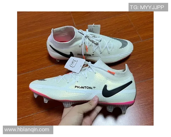 球星纷纷穿上GT2足球鞋 引领新一代竞技潮流与技术革新 球星纷纷穿上GT2足球鞋 引领新一代竞技潮流与技术革新