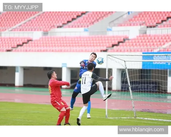 足球明星便装造型大盘点展现赛场外独特时尚风格魅力 足球明星便装造型大盘点展现赛场外独特时尚风格魅力